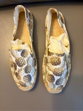 Soludos Pineapple Print Espadrille Flats summer beachy coastal vacation
